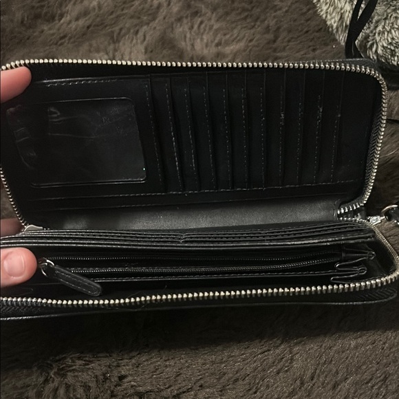 Michael Kors Black Wallet - Picture 3 of 3